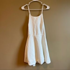 White Lulu’s Backless Dress
